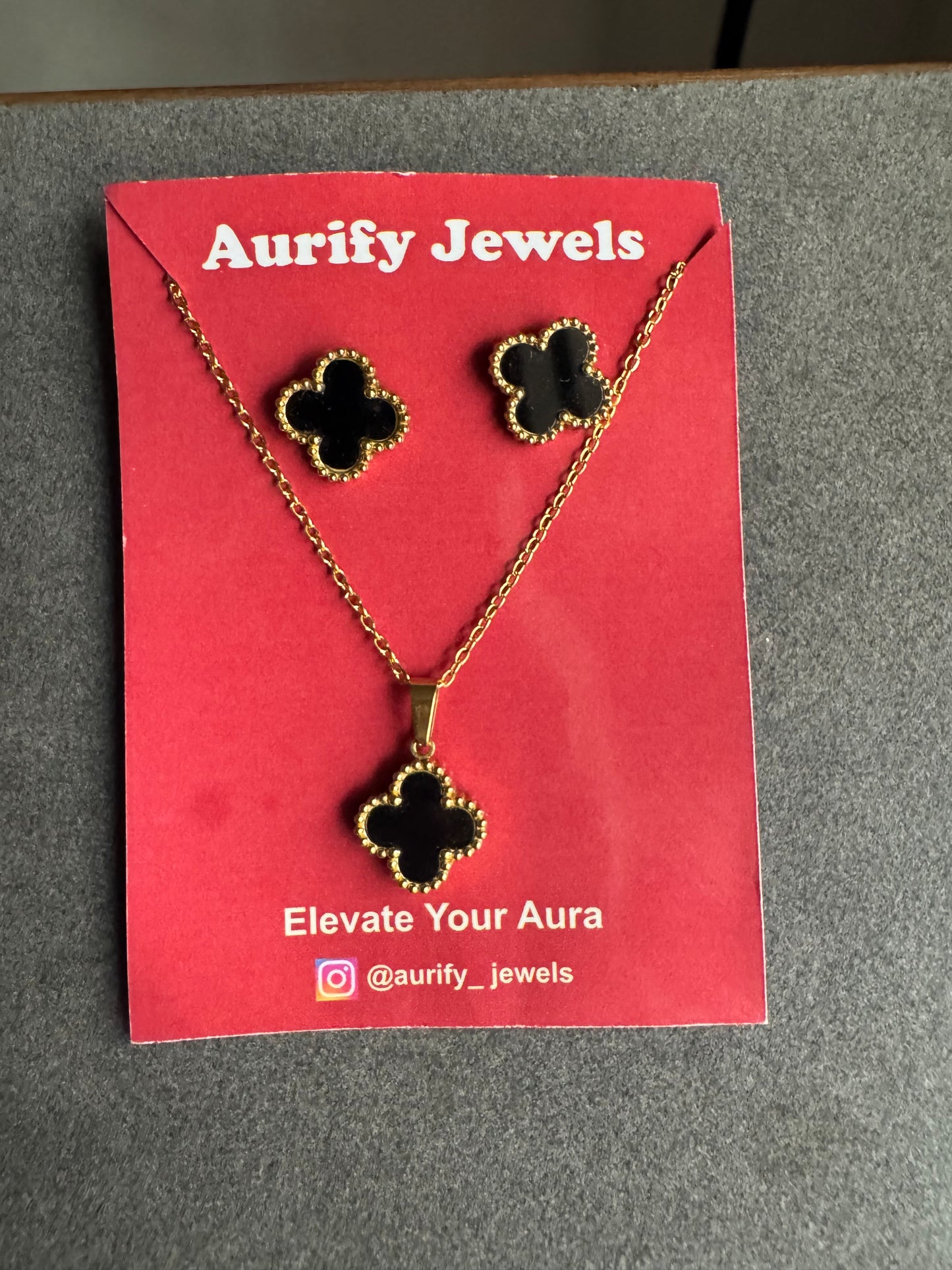 Black clover set(necklace + studs)